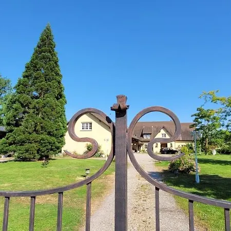 Holiday home Du Clos Paisible *