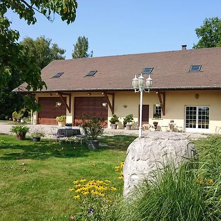 Du Clos Paisible Сasa de vacaciones