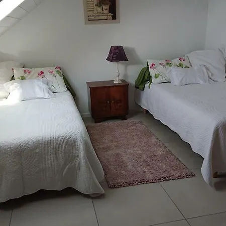 Du Clos Paisible Nyaraló *